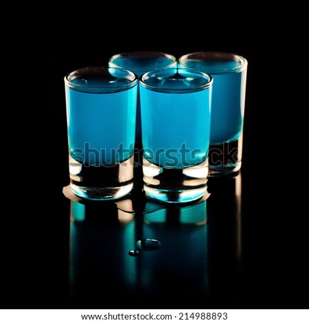 Kamikaze drink blue curacao