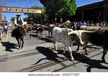 western livestock auction famoso