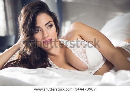 Veluptuous girls Veluptuous girls