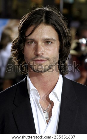 Jason Behr attends the "Just Like Heaven" Los Angeles Premiere held at the ...