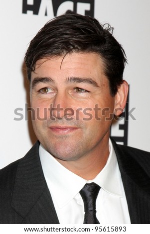 LOS ANGELES - FEB 18: Kyle Chandler arrives at the 62nd Annual ACE Eddie ...