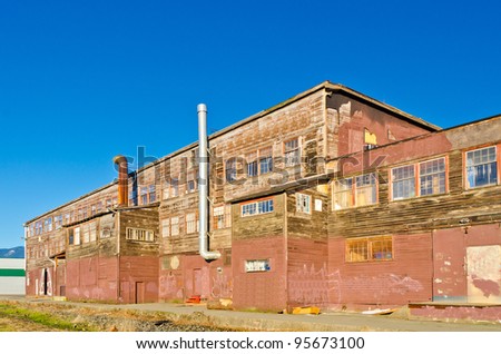 stock-photo-old-times-wooden-warehouse-industrial-building-in-vancouver-canada-95673100.jpg