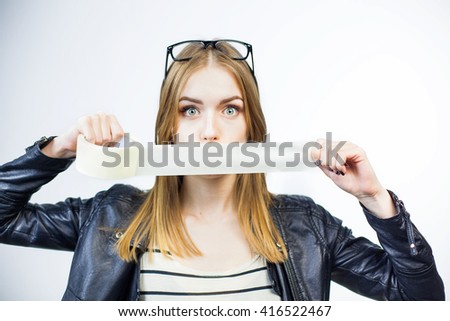 pissing vidros womens ass cheek piercings