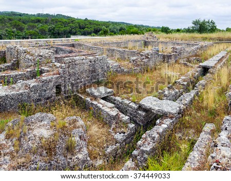 stock-photo-detail-of-the-roman-insulae-