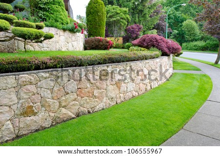 Front Yard Landscape Designs